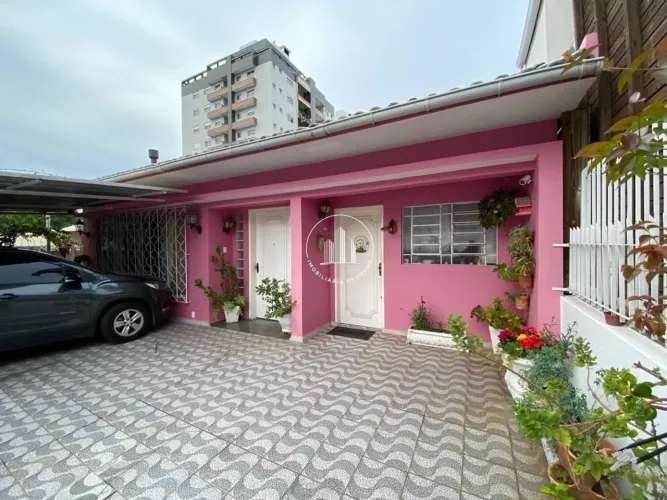 Casa 5 Quartos com 2 Suítes - Canto - EST