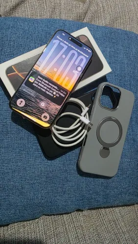 Iphone 16 pro max 