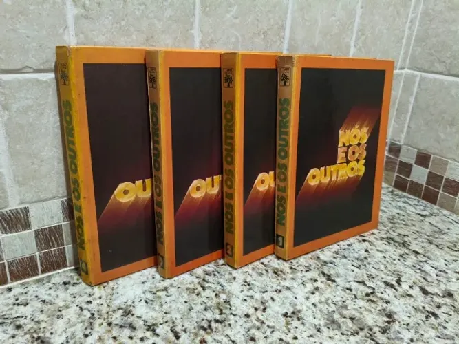 Coleção Completa "Nós e os Outros" - Abril Cultural - Edição de 1974 - 4 Volumes