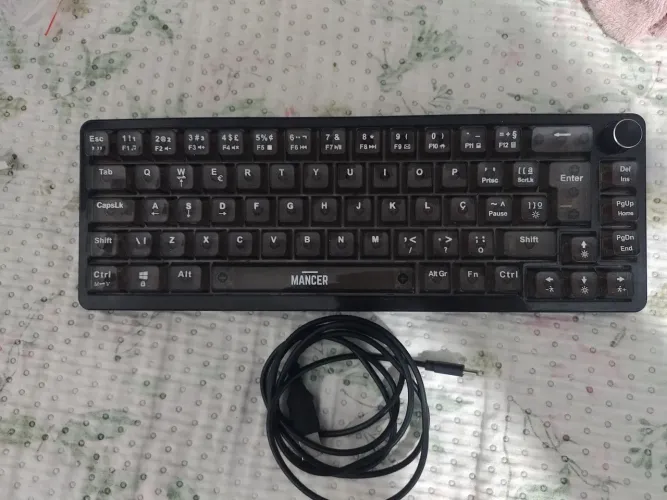 Teclado mecânico mancer