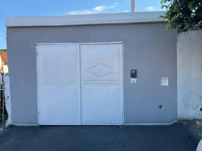 Casa reformada na Jaraguá - Ótima localização!