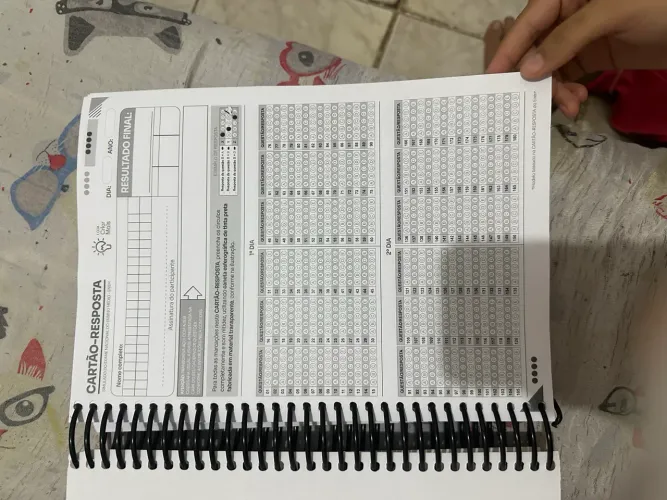 Apostila enem 10 anos de prova, gabarito e folha de redação e cartão resposta