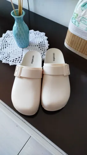 Mini melissa cozy clog infantil