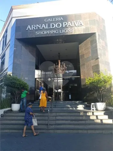 Salas à venda em Ponta Verde - AL