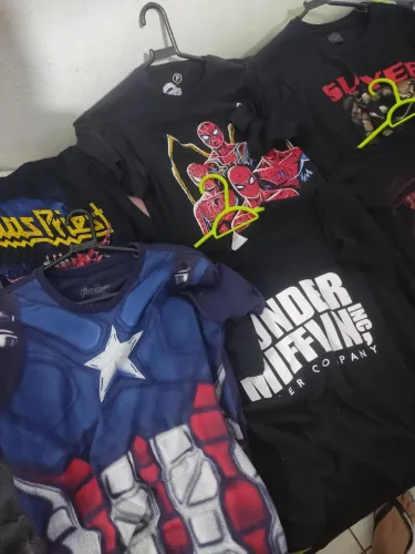 Camisas Tam P (Rock, super herói, cultura pop)