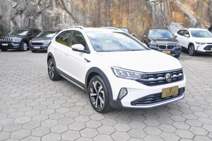 Volkswagen Nivus Highline 1.0 200 TSI Flex AUT 2023