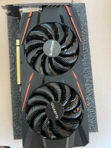 Placa de vídeo Rx 570