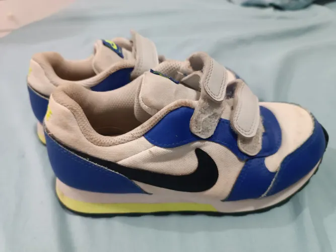 Tênis Nike infantil 29