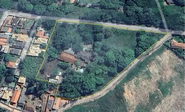 Terreno de 15.547 m2 em Vila Santa Maria (Fazendinha) Itauna