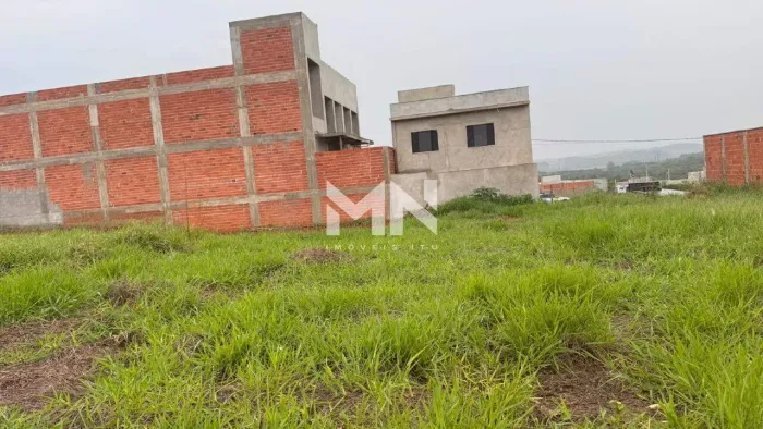 Terreno á Venda no Bairro Jardim dos Ipês em Salto/SP.