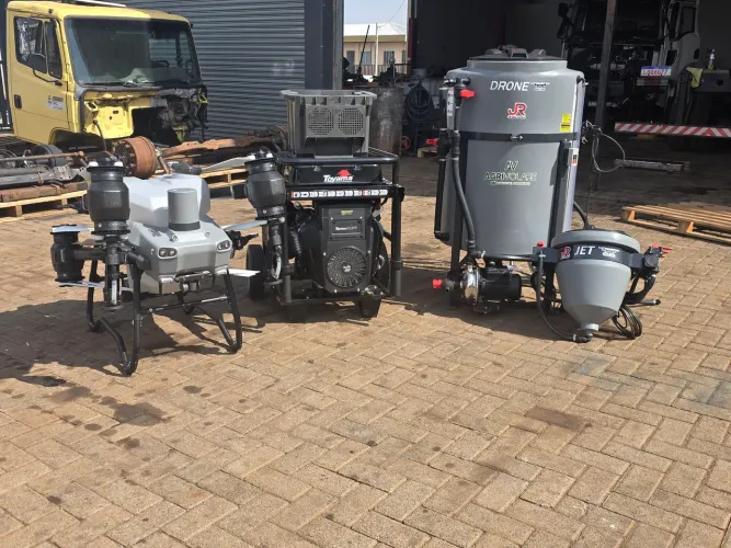 DJI AGRAS T50 NOVO ? KIT COMPLETO PARA OPERAÇÃO AGRÍCOLA