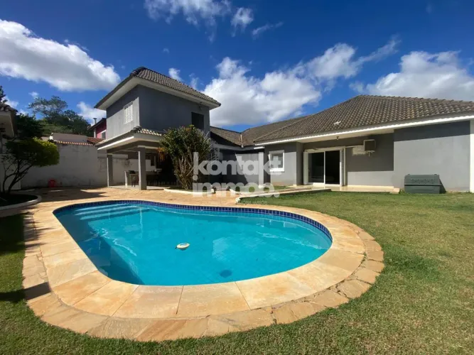Casa de Condomínio - Sobrado com 3 Quartos, Ibirapuera - Sorocaba