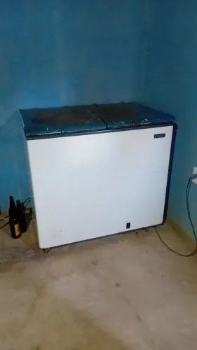 Jucilene vendo essa frez simi nova 1200 telefone para contato *