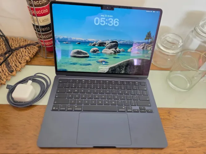 MacBook Air M5 - 16gb / 512gb