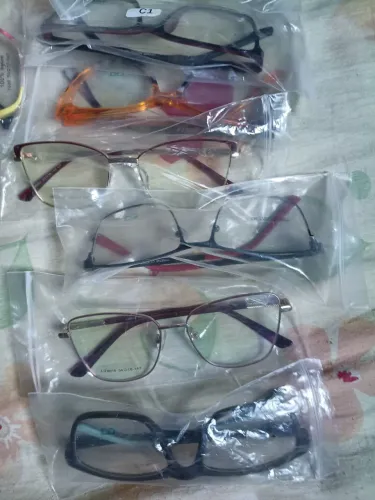 Kit 30 de armações para ótica