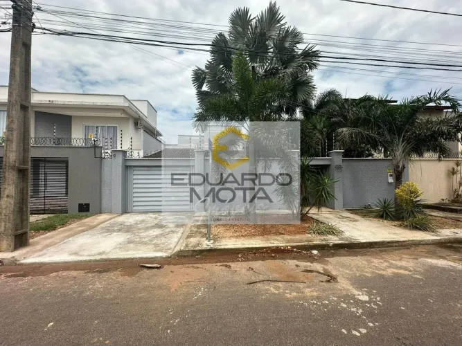 Casa com energia solar na 407 Sul