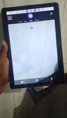 Vende se um tablet Multilaser semi novo 128 gigas ZAP *43