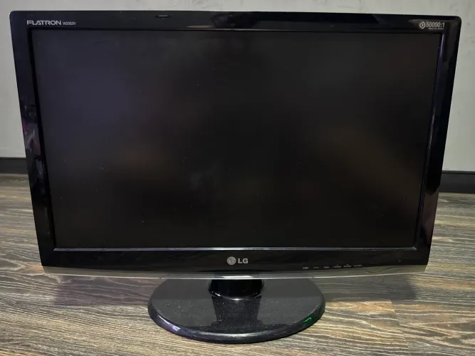 Monitor LG flatron w2353v