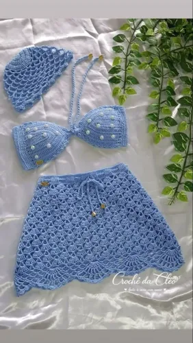 Roupa de praia em crochê