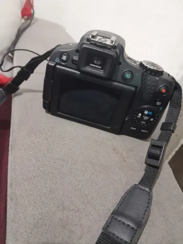 Câmera fotográfica carnon PC 1817