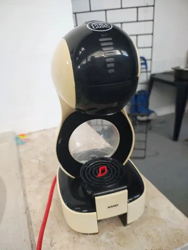 Cafeteira capsulas dolce gusto 1L + brinde