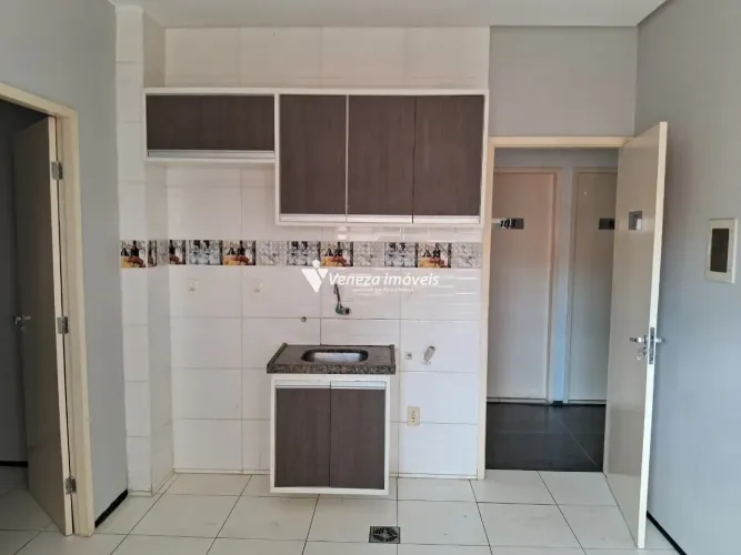 Apartamento de 01 quarto a 01 quarteirão do Colégio Dom Barreto