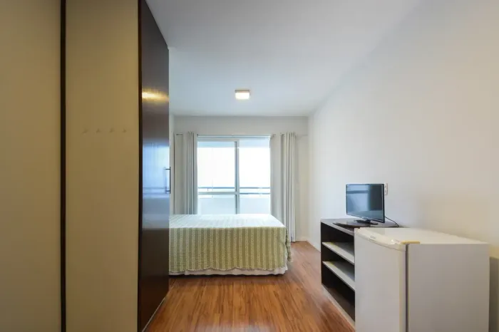 Studio mobiliado com vaga | New Studio Pinheiros