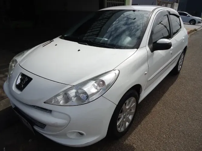 Peugeot 207 XS 1.6 Flex 16V 5P Aut. 2013