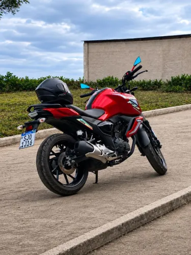 Fazer Fz 15 2024 com apenas 4 mil km 
