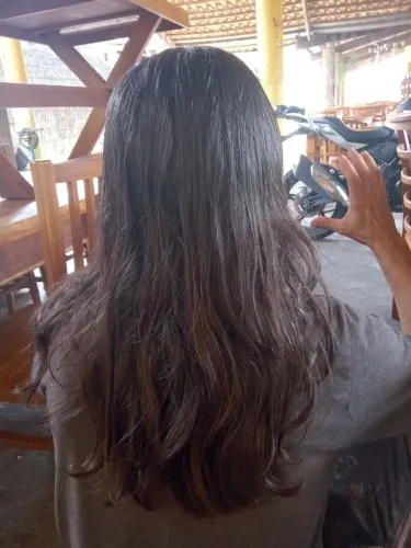 vendo meu cabelo 