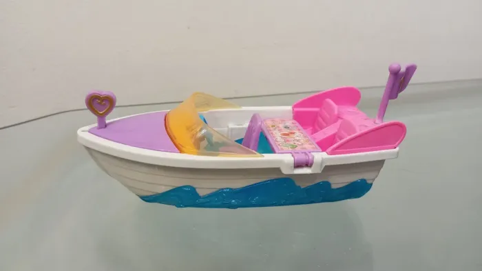 Lancha da Polly Pocket