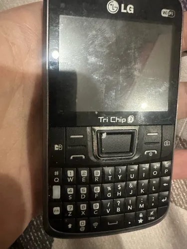 Celular antigo LG