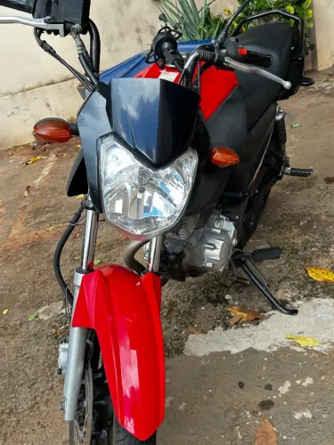 Vende moto factor 125