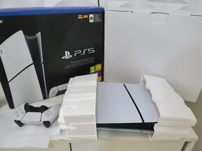 PS5 SLIM 1 TB DIGITAL