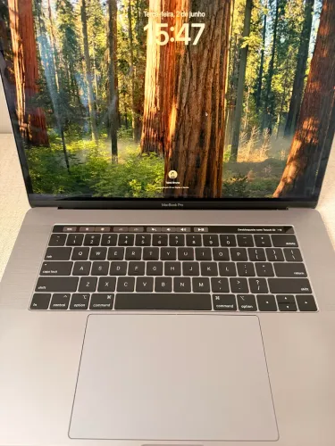 Apple Macbook Pro A1990 Cinza-espacial 15.4  Intel Core I7