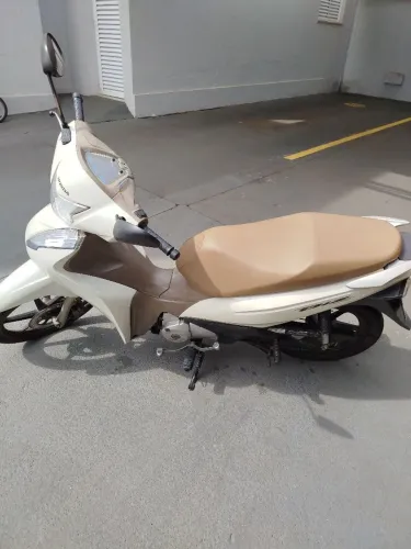 Vendo Honda biz 125 flex 2019