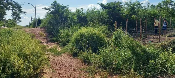 Troco terreno por Moto