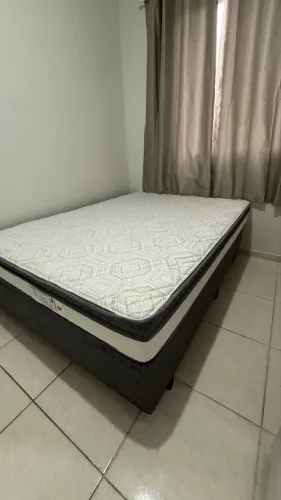 Cama box + colchão | Pouco uso e ótimo estado