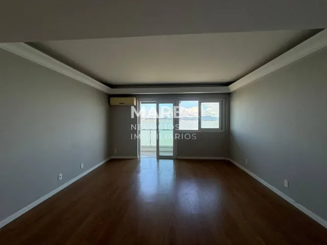 Apartamento com 4 dormitórios à venda, 155 m² por R$ 2.750.000,00 - Beira Mar - Florianópo