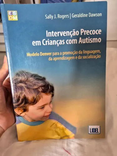 Livro de Intervenção Precoce em crianças com Autismo