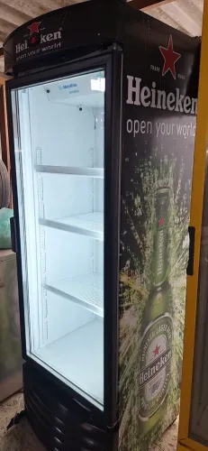 Geladeira expositora metalfrio