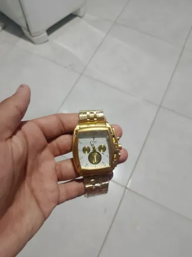 Relógio digital novinho