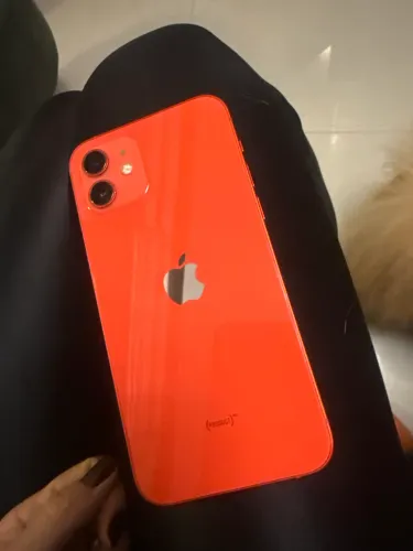 Impecável iPhone 12
