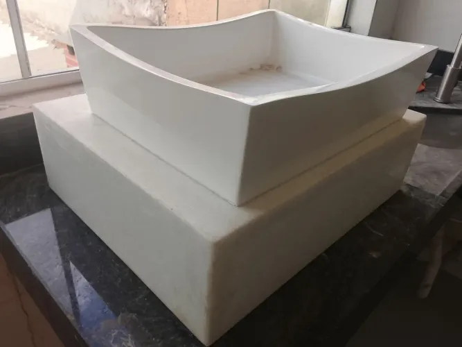 Pia em marmore quartzo branco + cuba 