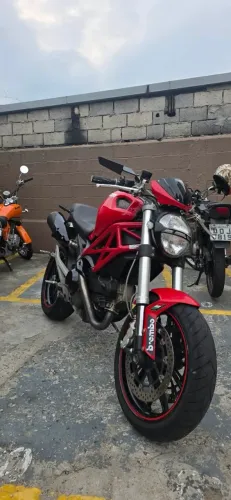 Ducati monster 1100s