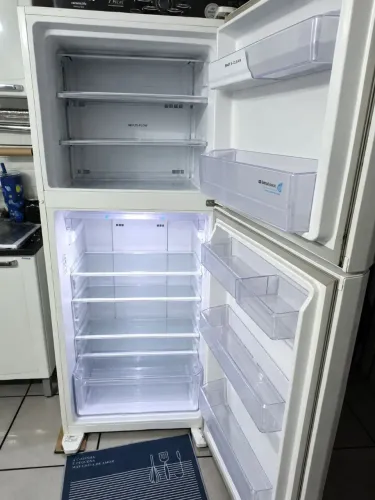GELADEIRA ELECTROLUX 432L TOP
