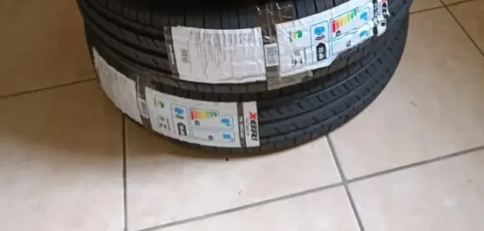 2 peneus 13 vendo 500.reais 175.75.novo