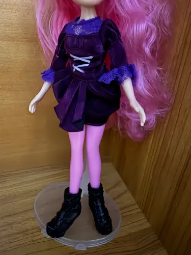 Boneca bratz cabelo rosa vampira 