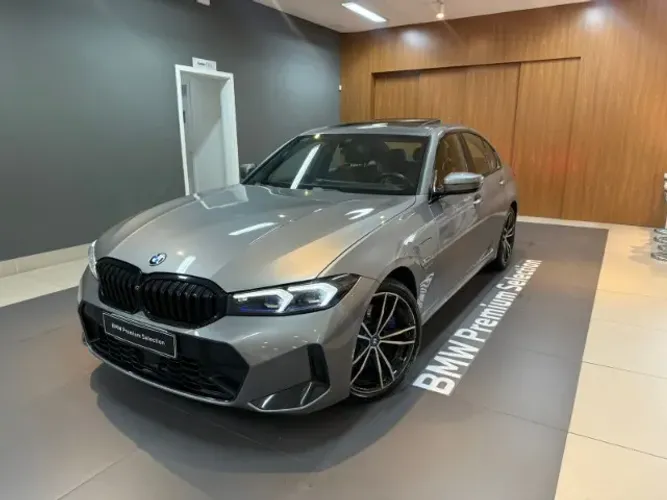 BMW 330E M Sport 2.0 Turbo Híbrido AU 2024