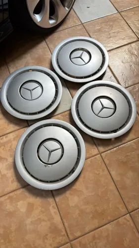 JG Calotas Mercedes aro 15 